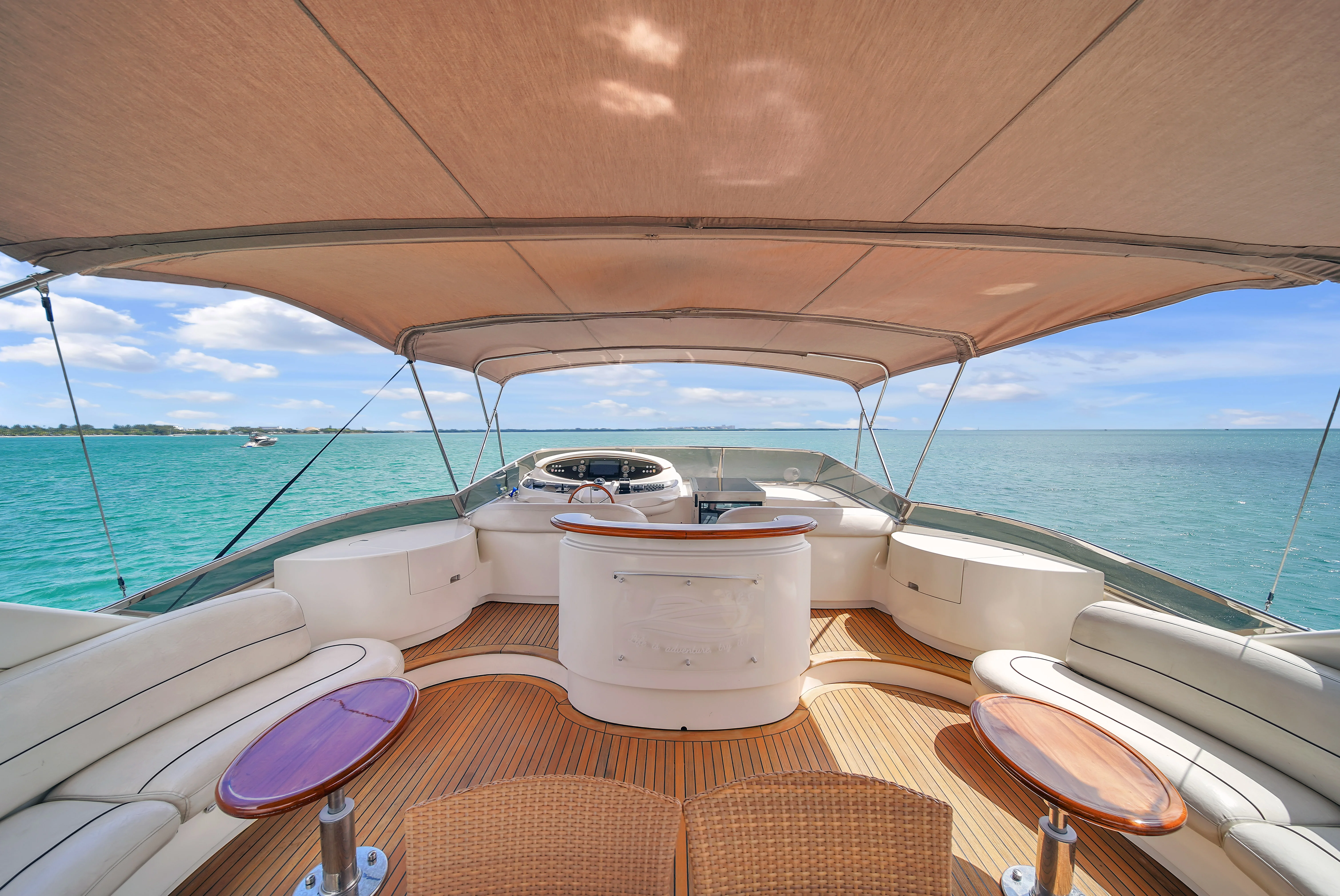 105ft Azimut Daniela stern seating